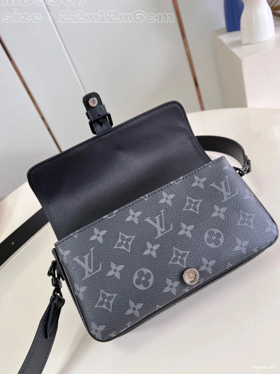 VUITTON LOUIS Wallet Montsouris Wearable 1217